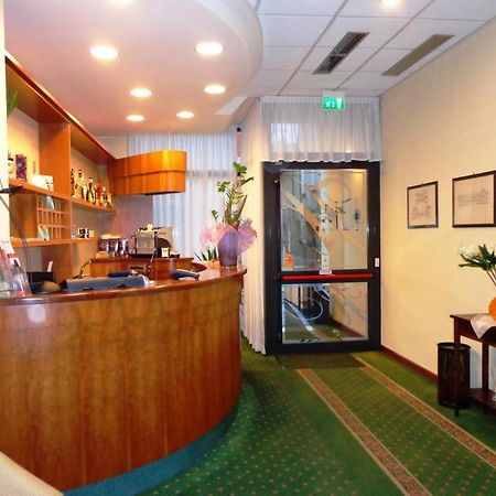Hotel Select Montecchio Emilia Eksteriør bilde