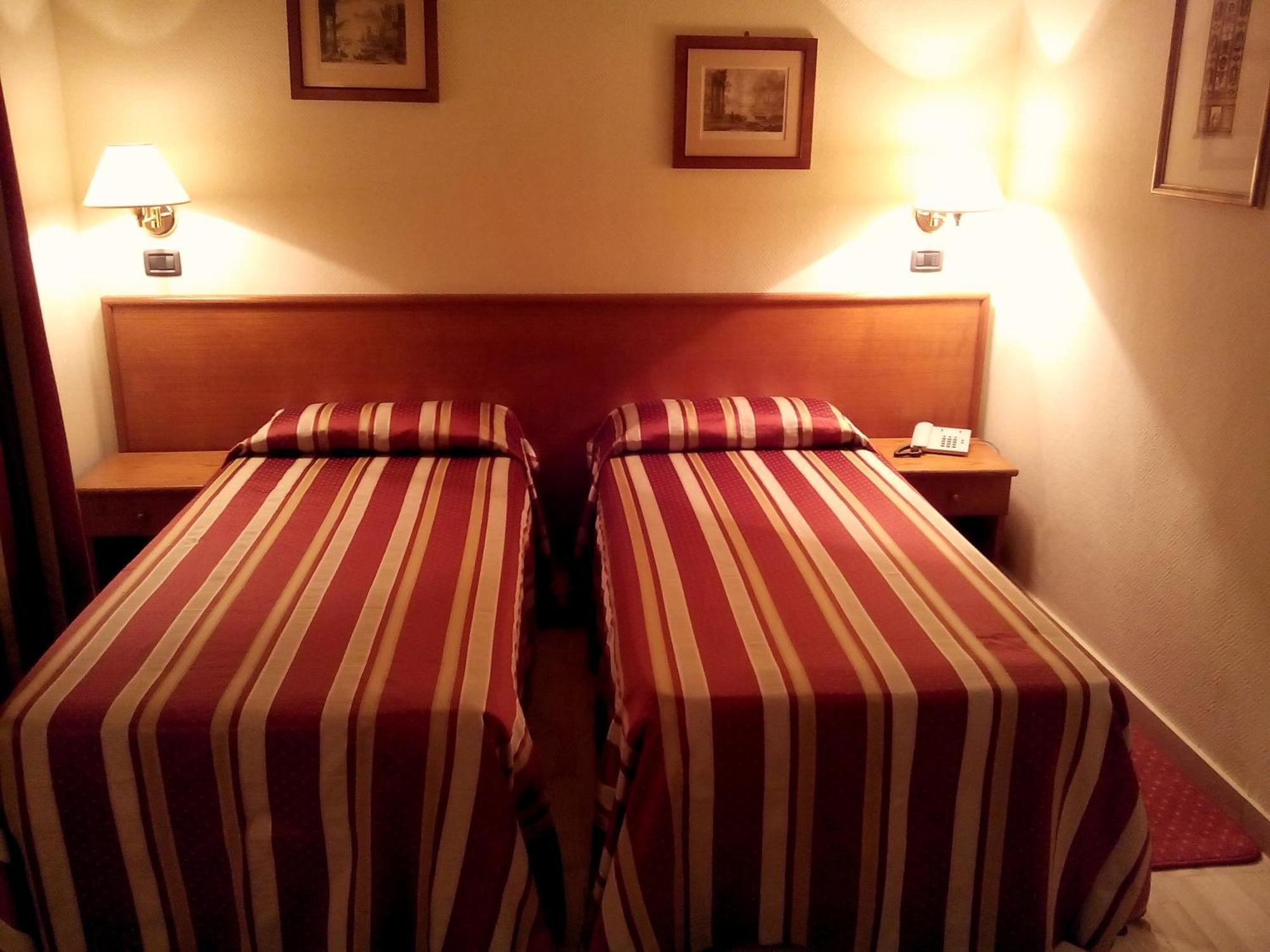 Hotel Select Montecchio Emilia Rom bilde